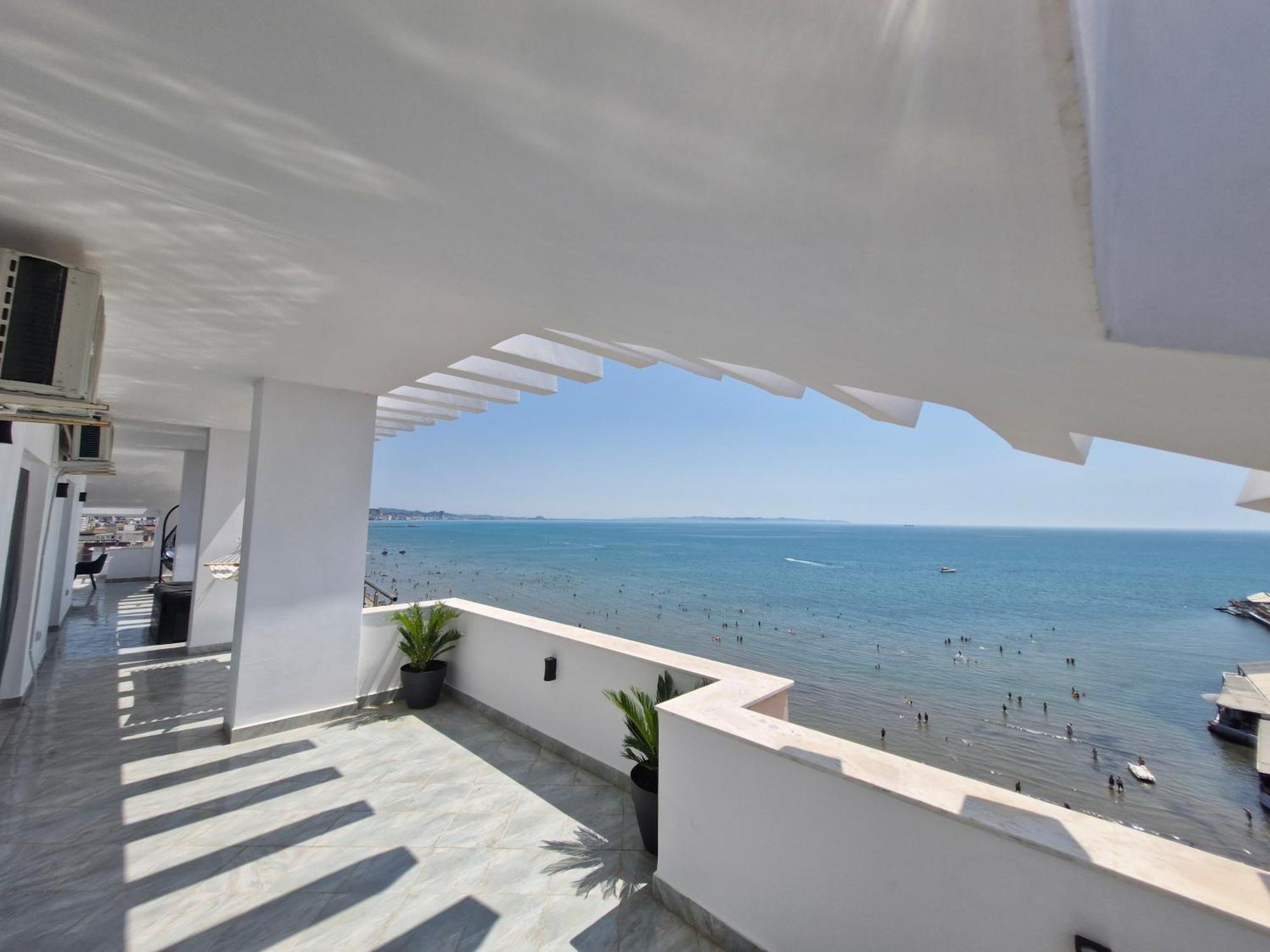 Luxury Penthouse Villa Durres Exterior photo
